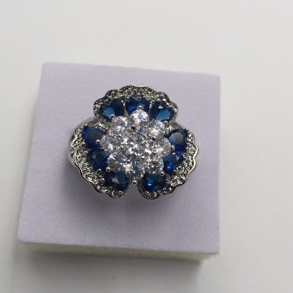 Total 3 CARAT AAA CUBIC ZIRCONIA BLUE SAPPHIRE